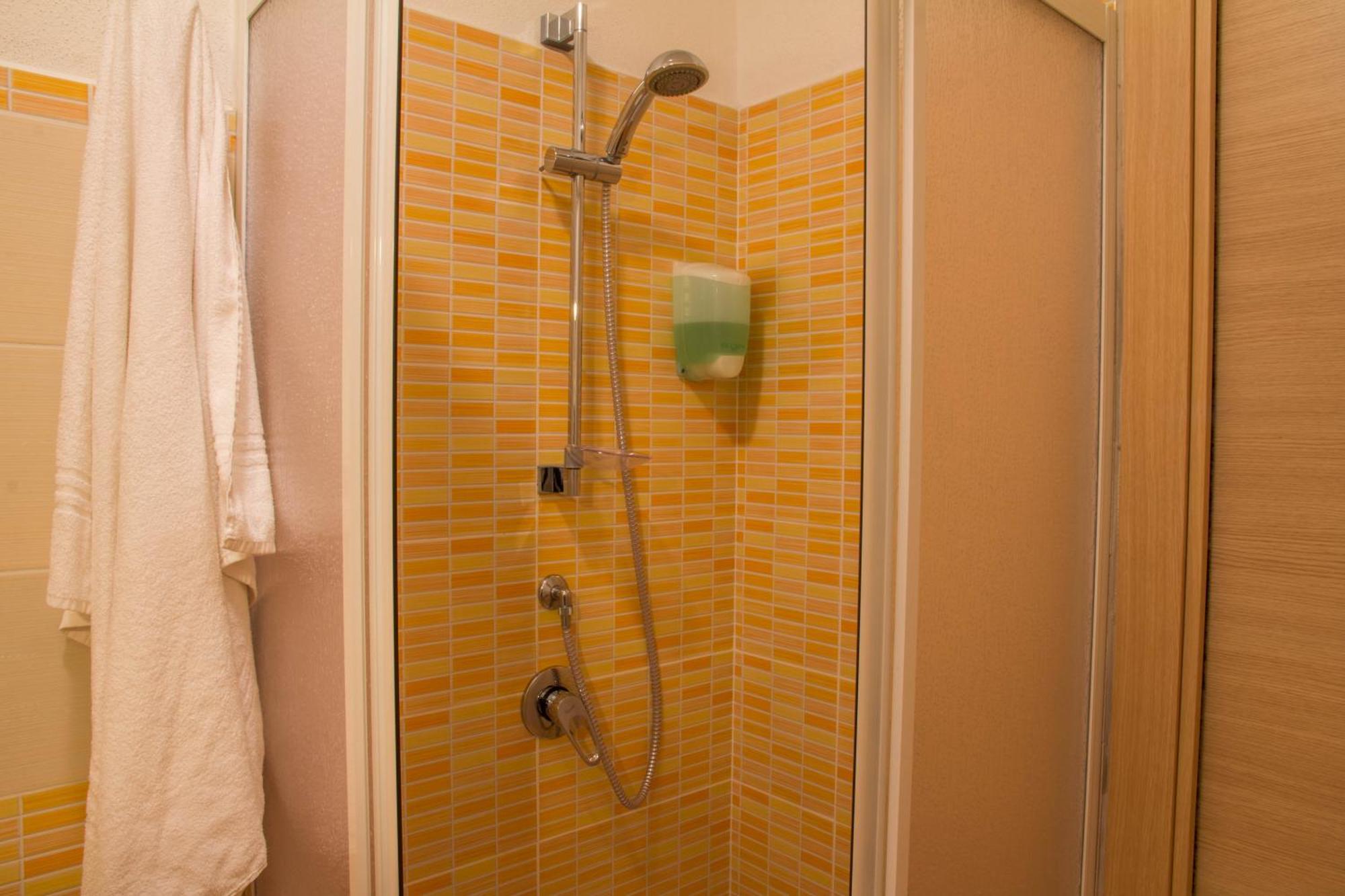 Gf Apartments La Vigna Бадези Екстериор снимка